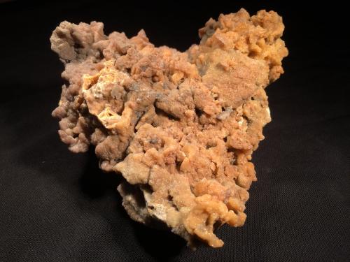 Quartz pseudomorph after Wulfenite<br />Finch Mine, Reagan claims, Keystone Gulch, Chilito, Hayden area, Banner District, Dripping Spring Mountains, Gila County, Arizona, USA<br />130 mm x 120 mm x 60 mm<br /> (Author: Robert Seitz)