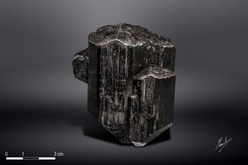 Schorl<br />Davib East Farm 61 (Davib Ost Farm), Karibib District, Erongo Region, Namibia<br />73 x 50 mm<br /> (Author: Manuel Mesa)