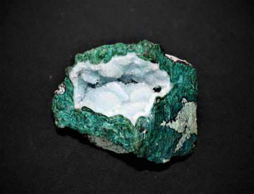 Quarz on Chrysocolla<br />Arizona, USA<br />55mm x 50mm x 50mm<br /> (Author: Philippe Durand)