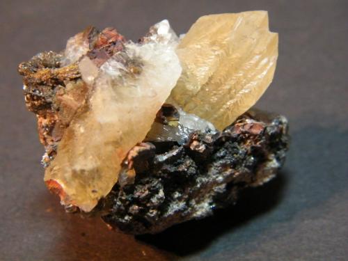Smithsonite<br />Mina Tsumeb, Tsumeb, Región Otjikoto, Namibia<br />40mm x 40mm x 20mm<br /> (Author: Heimo Hellwig)