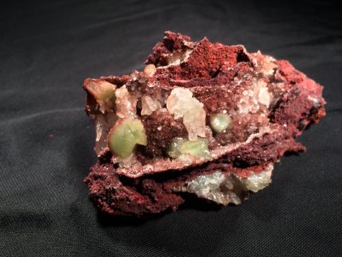 Adamite, Hemimorphite<br />Mina Ojuela, Mapimí, Municipio Mapimí, Durango, México<br />100 mm x 65 mm x 45 mm<br /> (Author: Robert Seitz)