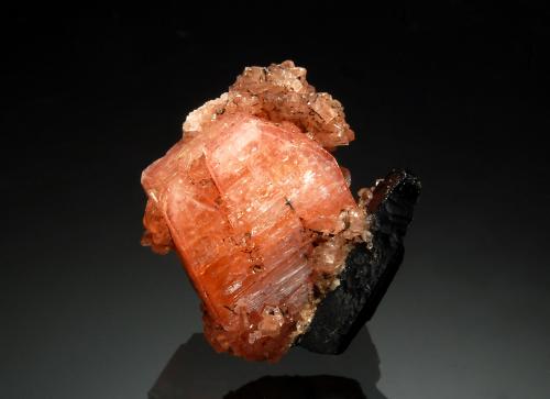 Serandite<br />Poudrette Quarry, Mont Saint-Hilaire, La Vallée-du-Richelieu RCM, Montérégie, Québec, Canada<br />1.5 x 1.8 cm<br /> (Author: crosstimber)