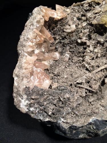 Anglesite, Galena<br />Touissit, Distrito Touissit, Provincia Jerada, Región Oriental, Marruecos<br />135 mm x 95 mm x 95 mm<br /> (Author: Robert Seitz)