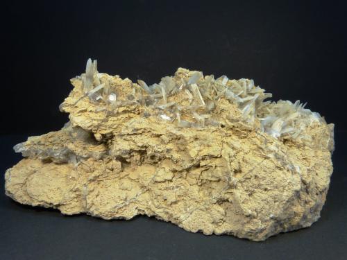 Celestina<br />Concesión Minerama II, Urbanización Puente Tablas, Jaén ciudad, Jaén, Comarca Metropolitana de Jaén, Andalucía, España<br />17 x 6 x 6 cm.<br /> (Autor: Felipe Abolafia)