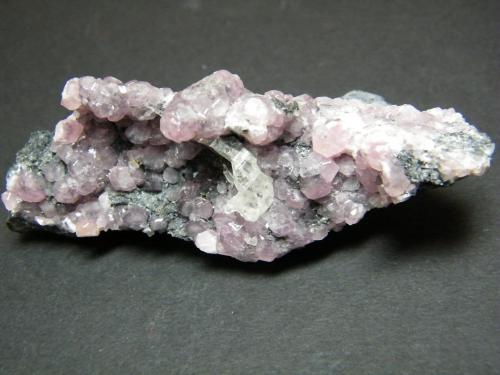 Smithsonite and Cerussite<br />Mina Tsumeb, Tsumeb, Región Otjikoto, Namibia<br />95mm x 40mm x 35mm<br /> (Author: Heimo Hellwig)