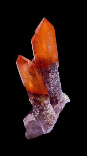 Quartz (variety red quartz)<br />Onseepkans Farm, Namakwa District (Namaqualand), Northern Cape Province, South Africa<br />9 cm<br /> (Author: Nunzio)