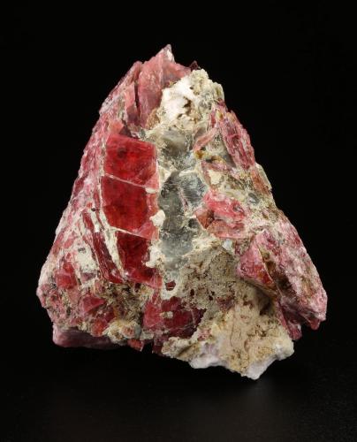 Rhodonite, Cummingtonite<br />Morro da Mina Mine, Conselheiro Lafaiete, Minas Gerais, Brazil<br />59x56x31mm<br /> (Author: Fiebre Verde)