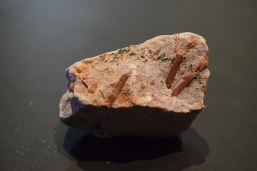 Elbaita (variedad rubelita)<br />Stewart Mine, Tourmaline Queen Mountain, Pala, Pala District, San Diego County, California, USA<br />6 x 4 x 3,5 cm<br /> (Autor: Antonio Alcaide)