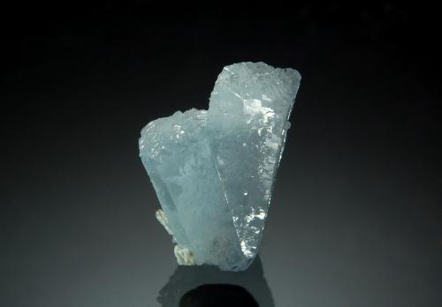 Celestine<br />Annabel Lee Mine, Harris Creek Sub-District, Hardin County, Illinois, USA<br />1.5 x 1.9 cm<br /> (Author: crosstimber)