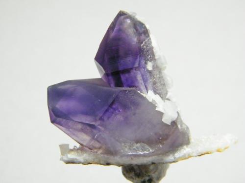 Quartz var Amethyst<br />Brandberg area, Erongo Region, Namibia<br />40mm x 32mm x 20mm<br /> (Author: Heimo Hellwig)