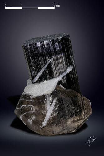 Elbaita y Cuarzo<br />Paprok, Kamdesh District, Nuristan Province, Afghanistan<br />58 x 46 mm<br /> (Autor: Manuel Mesa)