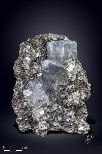 Beryl (variety aquamarine)<br />Nagar, Hunza Valley, Nagar District, Gilgit-Baltistan (Northern Areas), Pakistan<br />160 x 130 mm<br /> (Author: Manuel Mesa)