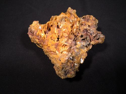 Wulfenite<br />Mina Mammoth-Saint Anthony, Depósito St. Anthony, Tiger, Distrito Mammoth, Condado Pinal, Arizona, USA<br />85 mm x 75 mm x 53 mm<br /> (Author: Robert Seitz)