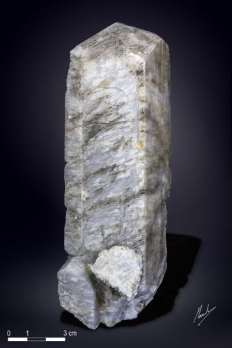 Microcline<br />Skardu District, Gilgit-Baltistan (Northern Areas), Pakistan<br />152 x 47 mm<br /> (Author: Manuel Mesa)