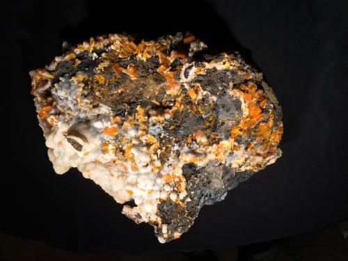 Wulfenite, Calcite<br />Mina Erupción (Mina Ahumada), Sierra de Los Lamentos, Municipio Ahumada, Chihuahua, México<br />265 mm x 190 mm x 105 mm<br /> (Author: Robert Seitz)