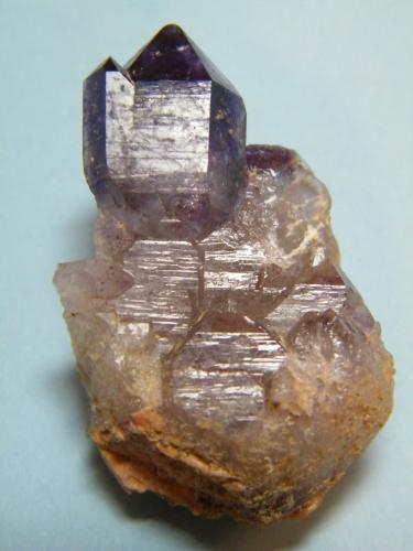 Quartz (variety amethyst)<br />Goboboseb Mountains, Brandberg area, Erongo Region, Namibia<br />28mm x 43mm x 16mm<br /> (Author: Heimo Hellwig)