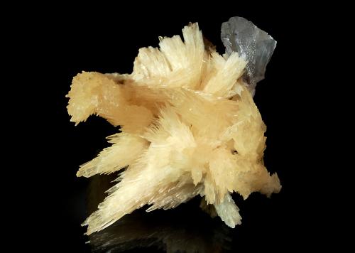 Calcite<br />Minerva I Mine, Ozark-Mahoning group, Cave-in-Rock Sub-District, Hardin County, Illinois, USA<br />7.9 x 8.3 cm<br /> (Author: crosstimber)