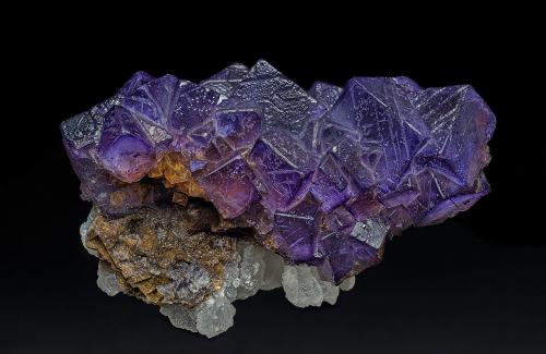 Fluorite, Calcite, Rosasite<br />Botsaris Mines, Zona Botsaris, Lavrion, Lavrion Mining District, Attikí (Attica) Prefecture, Greece<br />9.7 x 6.4 cm<br /> (Author: am mizunaka)