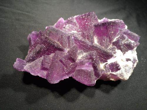 Fluorite<br />Koh-i-Maran, Kalat District, Balochistan (Baluchistan), Pakistan<br />130 mm x 88 mm x 55 mm<br /> (Author: Robert Seitz)