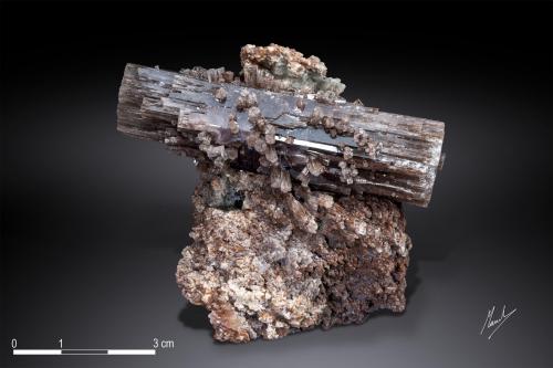 Aragonite<br />Keuper outcrop, El Tormagal Ravine, La Pesquera, Comarca La Manchuela Conquense, Cuenca, Castilla-La Mancha, Spain<br />67 X 63 mm<br /> (Author: Manuel Mesa)