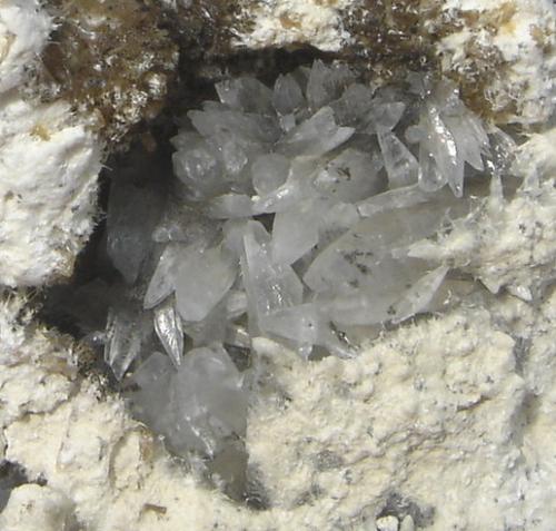 Calcita<br />Monte Bérico, Caxias do Sul, Nordeste Rio-grandense, Rio Grande do Sul, Brazil<br />4 X 4 X 4 cm<br /> (Autor: Anisio Claudio)