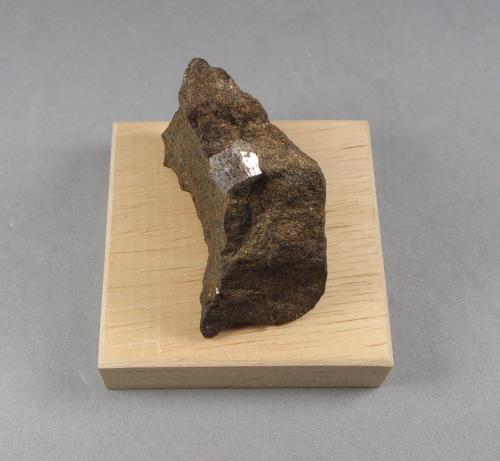 Cobaltita<br />Grupo minero Håkansboda, Lindesberg, Örebro, Västmanland, Suecia<br />4,5 x 4,5 cm<br /> (Autor: J. G. Alcolea)