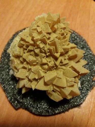 Calcita<br />Turó de Montcada Quarry, Montcada i Reixac, Comarca Vallès Occidental, Barcelona, Catalonia / Catalunya, Spain<br />5,5 x 6,6 x 4 cm<br /> (Autor: IanQuiñones)