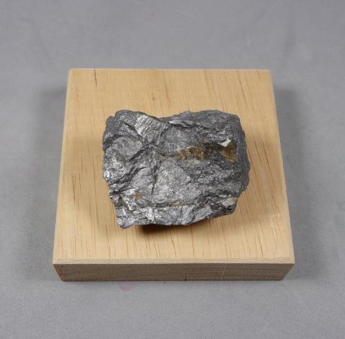 Rammelsbergita<br />Eisleben, Mansfeld Basin, Sajonia-Anhalt/Sachsen-Anhalt, Alemania<br />3,5 x 2,5 x 2 cm.<br /> (Autor: J. G. Alcolea)