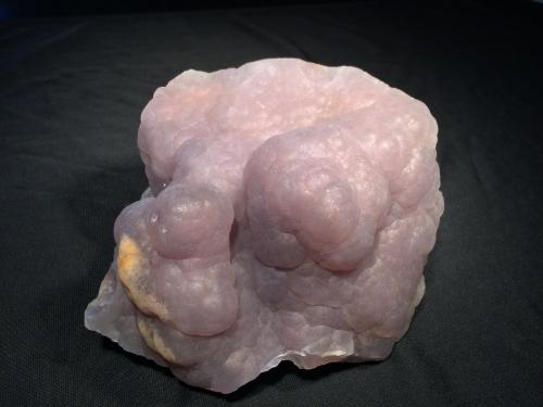 Fluorite<br />Guxian, Tongbai, Nanyang Prefecture, Henan Province, China<br />140 mm x 137 mm x 70 mm<br /> (Author: Robert Seitz)