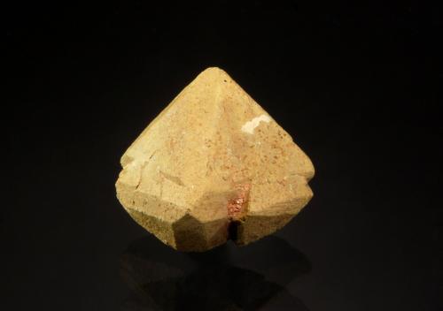 Betafite<br />Betafo District, Vakinankaratra Region, Antananarivo Province, Madagascar<br />1.6 x 1.8 cm<br /> (Author: crosstimber)