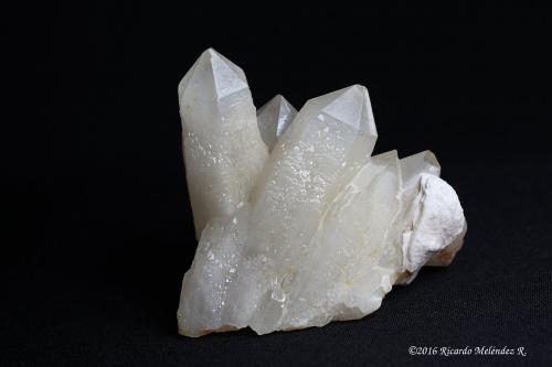 Quartz<br />Grupo Minero El Carrizal, La Llave, Zimapán, Municipio Zimapán, Hidalgo, México<br />7.3 x 5.6 x 7 centimeters<br /> (Author: Ricardo Melendez)