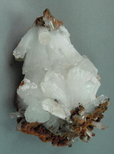 Hemimorphite<br />Cole Mine (Cole shaft), Bisbee, Warren District, Mule Mountains, Cochise County, Arizona, USA<br />6.8cm x 5.2cm<br /> (Author: rweaver)