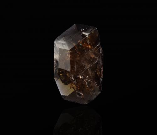 Axinite-(Fe)<br />Puiva Mount, Saranpaul, Khanty-Mansi Okrug, Tyumen Oblast, Russia<br />3.0 cm<br /> (Author: dontgogreen)