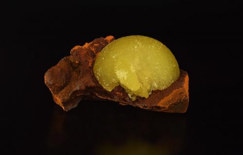 Adamite<br />Mina Ojuela, Mapimí, Municipio Mapimí, Durango, México<br />4.8 cm<br /> (Author: dontgogreen)