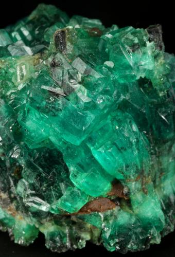 Beryl (variety emerald)<br />Chivor mining district, Municipio Chivor, Eastern Emerald Belt, Boyacá Department, Colombia<br />Cluster=43x36x38mm<br /> (Author: Fiebre Verde)