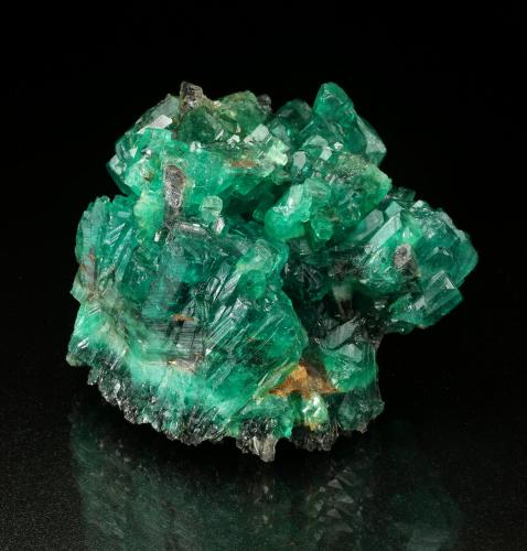 Beryl (variety emerald)<br />Chivor mining district, Municipio Chivor, Eastern Emerald Belt, Boyacá Department, Colombia<br />Cluster=43x36x38mm<br /> (Author: Fiebre Verde)