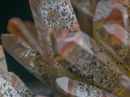 Quartz, Hematite<br />Lechang Mine, Lechang, Shaoguan Prefecture, Guangdong Province, China<br /><br /> (Author: am mizunaka)