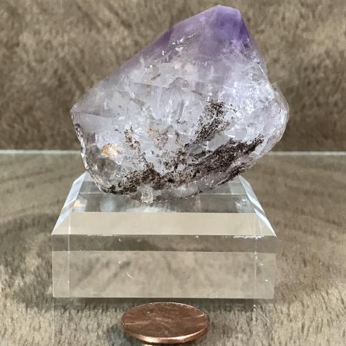 Quartz (variety amethyst)<br />Diamond Point, Tonto, Distrito Payson (Distrito Green Valley), Condado Gila, Arizona, USA<br />5.5cm<br /> (Author: TripleRoyale)