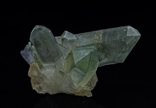 Quartz<br />Mina Shingle Springs, Shingle Springs, Distrito Shingle Springs, Condado El Dorado, California, USA<br />4.9 x 2.5 cm<br /> (Author: am mizunaka)