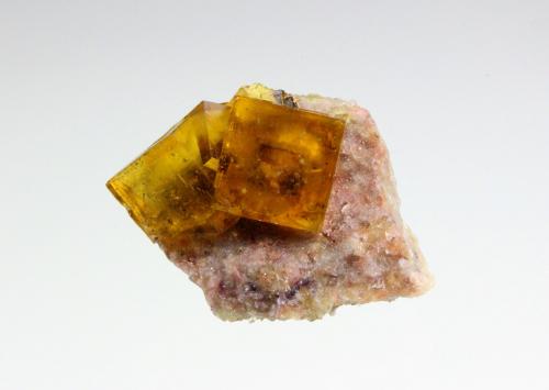 Fluorite, Chalcopyrite<br />Malwine Mine, Bergmännisch Glück Flacher vein, Wismut shaft 29b, Frohnau, Annaberg-Buchholz, Annaberg District, Erzgebirgskreis, Saxony/Sachsen, Germany<br />40mm x 35mm x 40mm<br /> (Author: Don Lum)