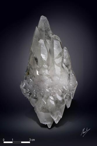 Calcite<br />Moscona Mine, El Llano, Solís, Corvera de Asturias, Comarca Avilés, Principality of Asturias (Asturias), Spain<br />130 x 65 mm<br /> (Author: Manuel Mesa)