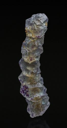 Fluorite<br />Erongo Mountain, Usakos, Erongo Region, Namibia<br />5.8 x 1.2 cm<br /> (Author: am mizunaka)