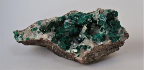 Dioptase<br />Democratic Republic of the Congo (Zaire)<br />100mm x 50mm x 40mm<br /> (Author: Philippe Durand)
