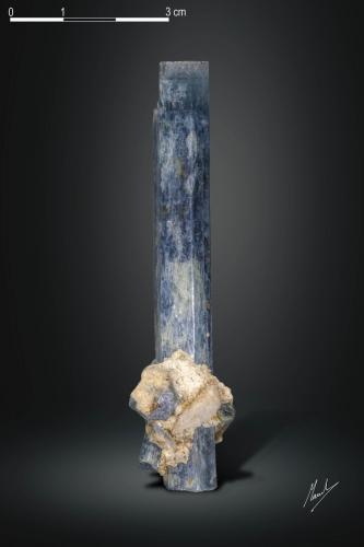 Berilo (variedad aguamarina)<br />Monte Bu Gio, Xuân Le, Distrito Thuong Xuân, Provincia Thanh Hóa, Vietnam<br />80 x 12 mm<br /> (Autor: Manuel Mesa)