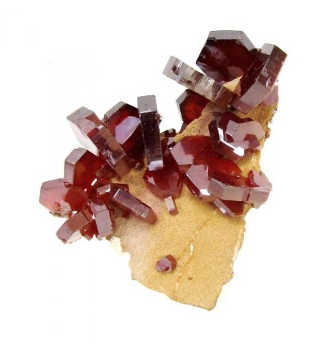 Vanadinite<br />Mibladen (distrito minero Mibladen), Midelt, Provincia Midelt, Región Drâa-Tafilalet, Marruecos<br />Specimen size 3 cm, largest vanadinite 1 cm<br /> (Author: Tobi)