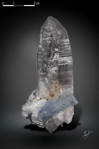 Beryl (variety aquamarine) with Quartz<br />Bulochi (Balochi), Astor Valley, Astor District, Gilgit-Baltistan (Northern Areas), Pakistan<br />111 x 62 mm<br /> (Author: Manuel Mesa)