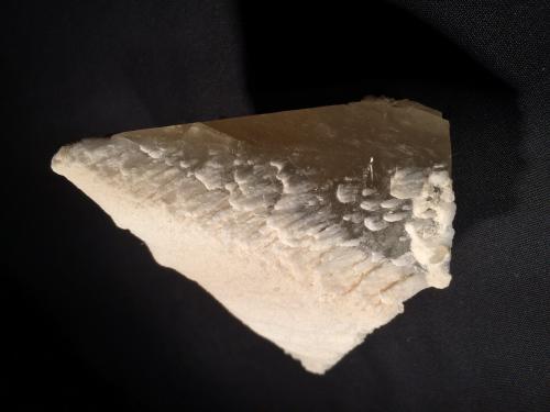 Calcite<br />Mid-Continent Mine, Picher Field, Treece, Tri-State District, Cherokee County, Kansas, USA<br />115 mm x 93 mm x 53 mm<br /> (Author: Robert Seitz)