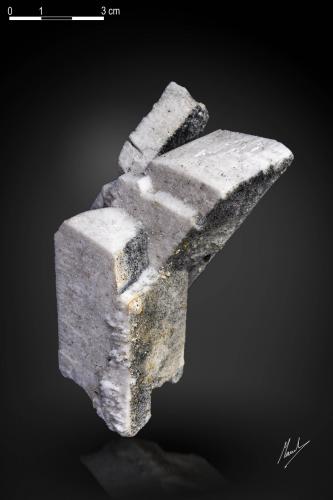 Microcline<br />Hirukawa, Nakatsugawa City, Gifu Prefecture, Chubu Region, Honshu Island, Japan<br />10 x 56 mm<br /> (Author: Manuel Mesa)