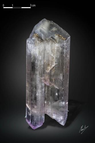 Spodumene (variety kunzite)<br />Provincia Laghman, Afganistán<br />123 x 43 mm<br /> (Author: Manuel Mesa)