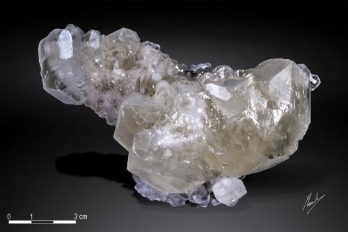 Calcita<br />Mina Moscona, El Llano, Solís, Corvera de Asturias, Comarca Avilés, Principado de Asturias (Asturias), España<br />132 x 68 mm<br /> (Autor: Manuel Mesa)